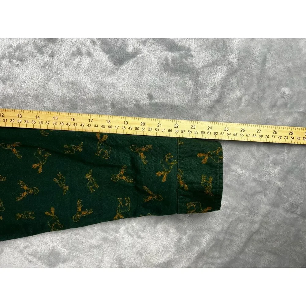 Duluth Trading Men's Shirt Size Large Green‎ Untucked Relaxed Fit Deer All Print - Picture 7 of 7